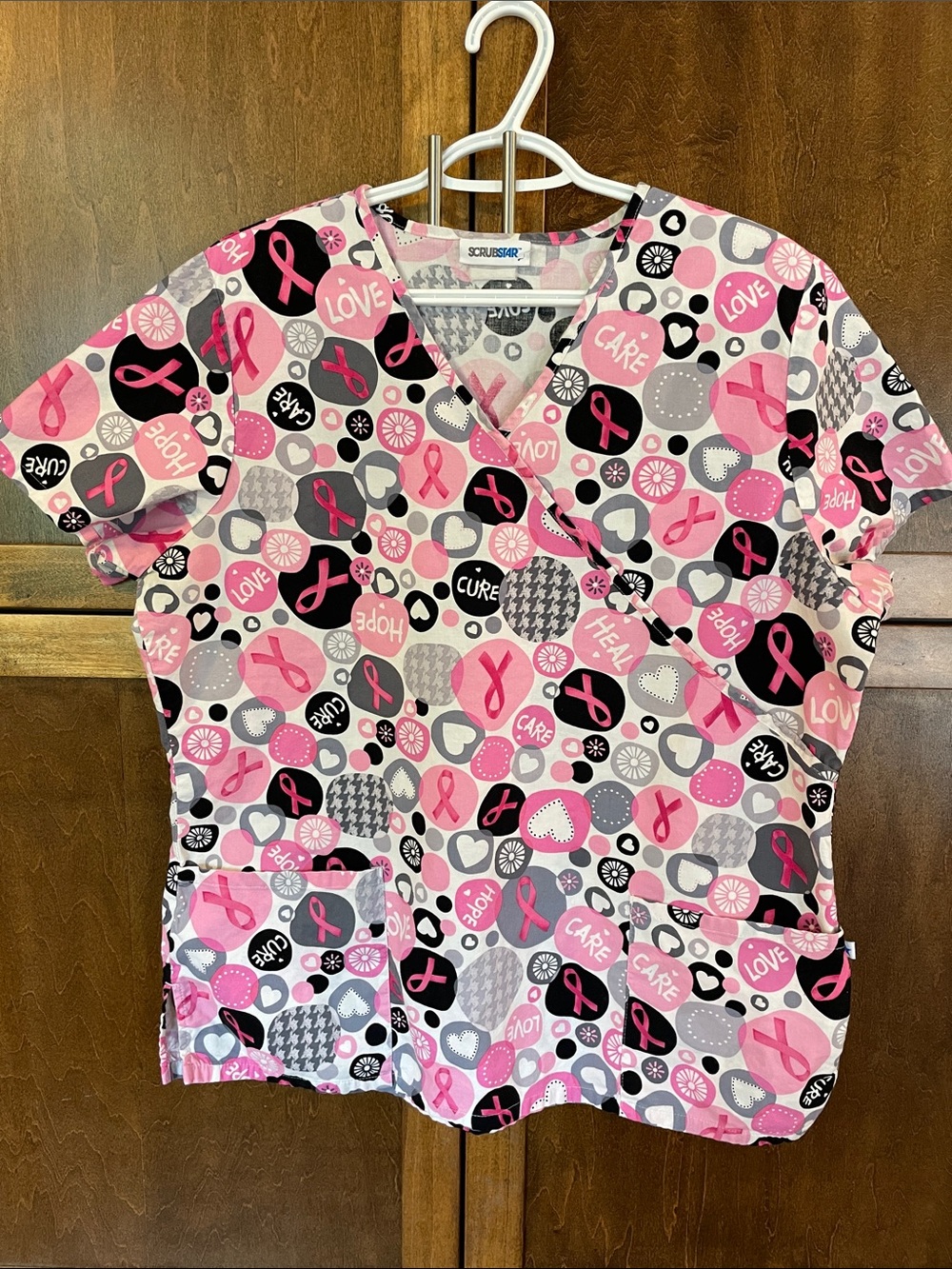 Scrubstar Pink Ribbon & Heart Print V-Neck Scrub Top PTP 23”